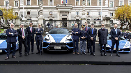Lamborghini Urus Polizia 8