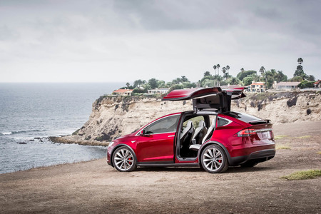 Tesla Model X P90d