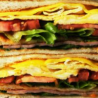 El bocadillo que ha puesto en jaque a la industria ganadera. Hay más de 8.000 millones de euros en juego