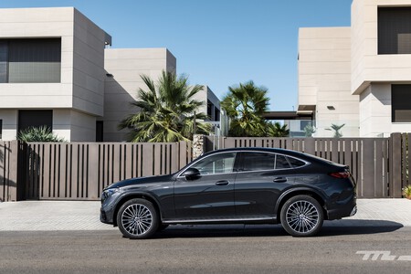 Mercedes Benz Glc 300 E 2025 010