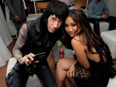 Trace Cyrus y Brenda Song: del bebé no hablamos, pero sí de la boda