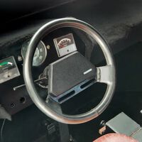 A história que poderia ter sido: muito antes de BYD ou Tesla, Brasil já tinha carro elétrico — que não deu muito certo