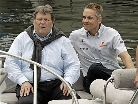 Norbert Haug desmiente la rumoreada ruptura del matrimonio McLaren-Mercedes