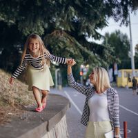 Psicólogos concordam: quem cresceu brincando na rua até escurecer não vê essa infância como descuido, mas como um treinamento precoce 