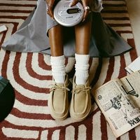 Los zapatos de piel estilo Wallabee más buscados de este otoño son de Clarks y tiene descuento antes del Prime Day 