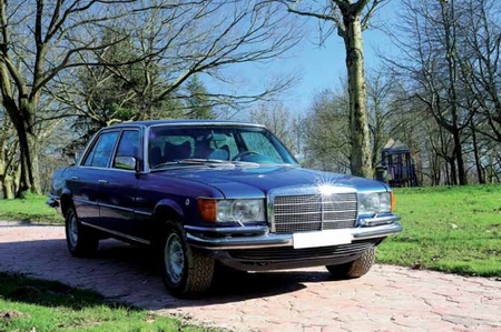 Sale a subasta el primer coche blindado del Rey