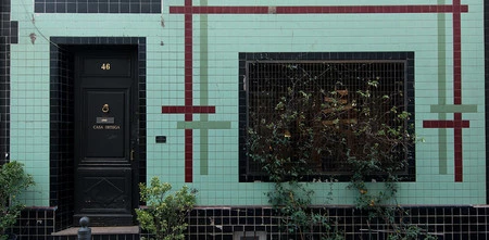 Una vivienda hotel bistro en Marsella que es un auténtico catálogo vintage