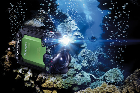 TG-Tracker, se presenta la nueva cámara de acción superdotada de Olympus