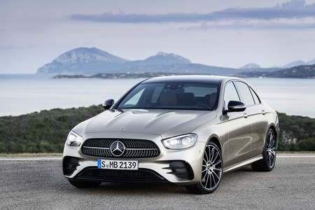 Mercedes-Benz presenta el nuevo Clase E y Clase E Estate, ahora con siete motores híbridos enchufables