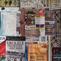El cartel impreso no ha muerto, y la pyme lo sabe