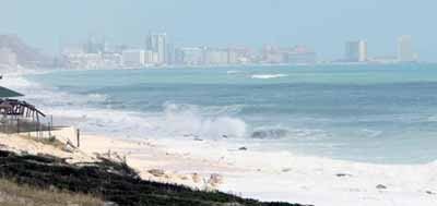 Macrofiesta en la playa de Cancún, ¿te apuntas?