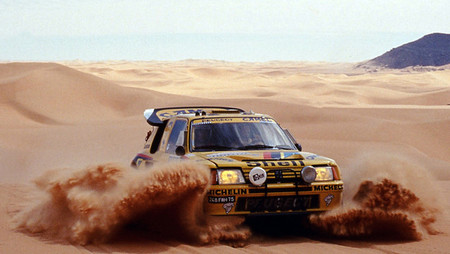 Peugeot apunta a un retorno al Dakar y los raids en 2015