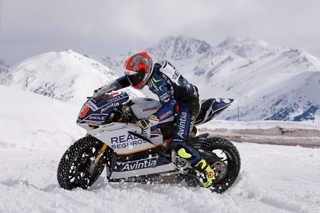 Presentacion Reale Avintia Racing Motogp 2017 5