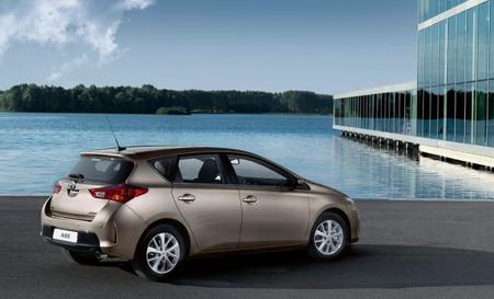 Toyota Auris 2013