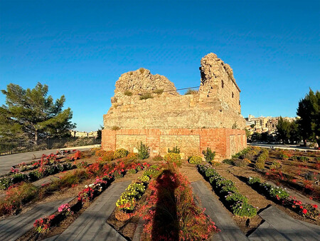 Ruinas Del Castillo Corradino