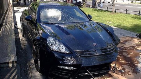 Dolorpasión - Porsche Panamera Mansory
