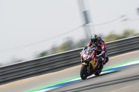 Leon Camier Wsbk Tailandia 2018