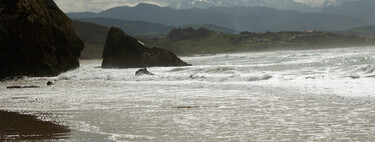 Una playa con enormes huellas de dinosaurios intactas desde el Jurásico. Está en España y abierta al público 