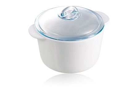 Por sólo 20 euros puedes hacerte con la cacerola redonda Pyrex Flame de 2 litros en Amazon