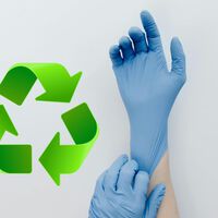 Hay un nuevo plan para combatir la contaminación por plástico y el cambio climático: convertir guantes en "redes" para atrapar CO2 
