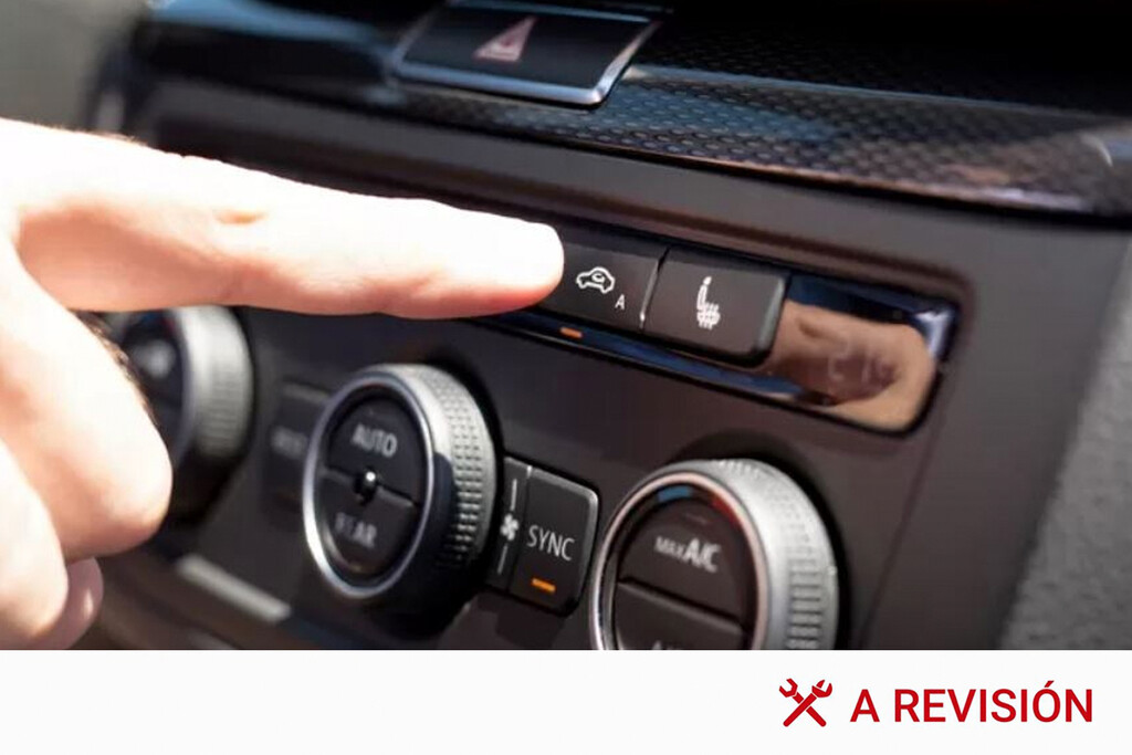 Esta función del aire acondicionado el del coche es la gran olvidada, tanto evita comernos el humo del camión que va delante como ahorrar combustible