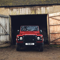 El último defensor de la tierra. Con motor V8 y 405 hp, el Land Rover Defender Works nos llena de nostalgia 