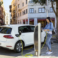 Google Maps permite ya buscar puntos de recarga para coches eléctricos y saber en tiempo real si están en uso