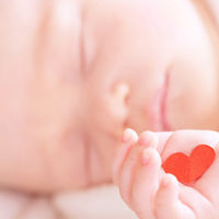 El bebé tiene un soplo en el corazón: lo que debes saber