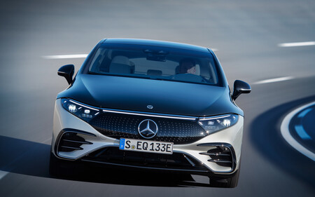 Mercedes Benz Eqs 31