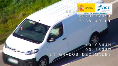 DGT multas campaña vigilancia cinturón de seguridad y sistemas de retención infantil