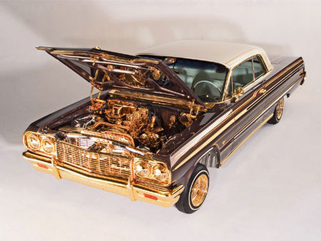 'Pura Onda', un 1964 Chevrolet Impala SS chapado en oro