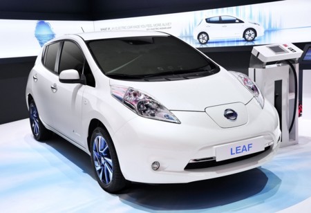 Nissa Leaf Acenta Limited