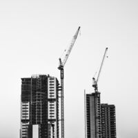 Siempre hemos culpado a los coches de gasolina pero hay algo que contamina mucho más y por lo que nadie se preocupaba, hasta ahora: el cemento