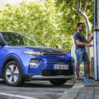 Kia limita las entregas de coches eléctricos y PHEV en España hasta 2020... para cumplir con las normas de emisiones