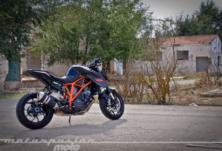Ktm 1290 Super Duke R049