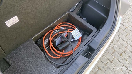 Toyota C Hr Phev 2024 Mop 31