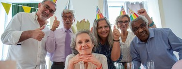 Entrenar fuerza a partir de los 60 te hace sentir mejor pero poca gente sabe que además tiene estos sorprendentes beneficios