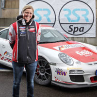 Sabine Schmitz nos enseña cómo manejar el Nürburgring Nordschleife en un Porsche 911 GT3 R