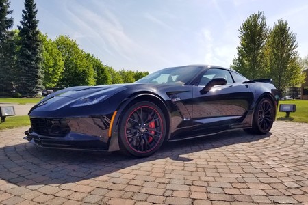 Este es el último Chevrolet Corvette con motor delantero, y se ha vendido por 2,7 millones de dólares