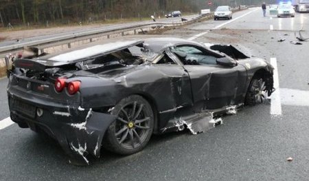 Dolorpasión™: Un Ferrari 430 Scuderia, una Autobahn, lluvia y velocidad...