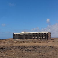 Hace 50 años un alemán inició un paraíso futurista en Lanzarote. Nadie imaginó que acabaría siendo la ruina más famosa de la isla