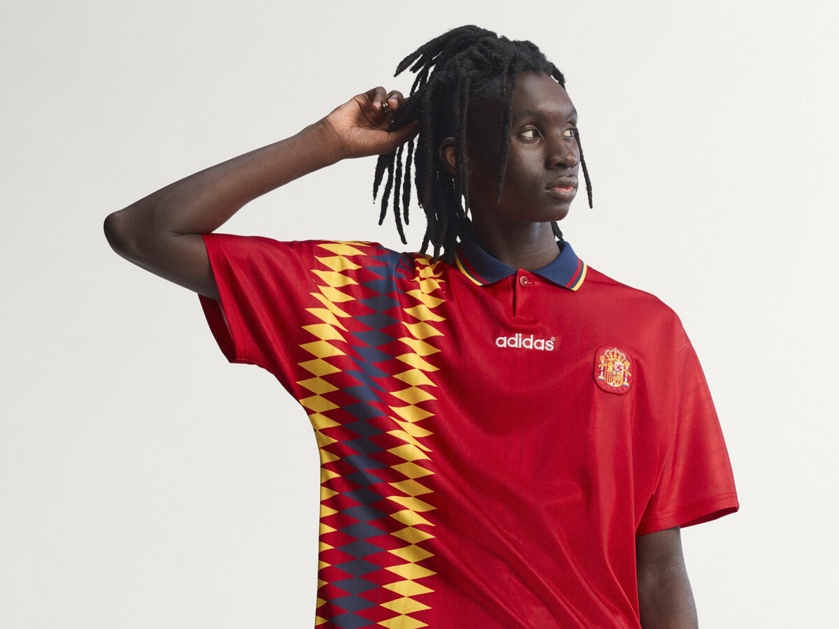 Adidas lanza la camiseta retro España 94 Edición Especial Bringback y se convierte en la favorita de este Mundial 2026