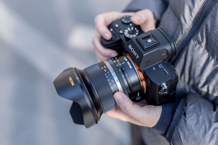 NiSi 15mm F4: así inaugura NiSi su entrada al mundo de objetivos para fotografía