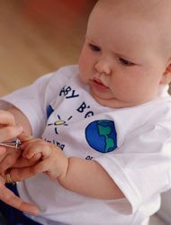 Cortar las uñas a tu bebé