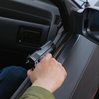 EEUU tiene un problema con las armas: los robos en los coches ya son la primera fuente de pistolas robadas