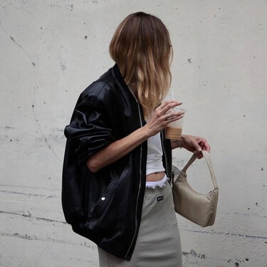 Ya está en Zara la cazadora de tendencia en el otoño 2025 y se agotará antes de que acabe septiembre 