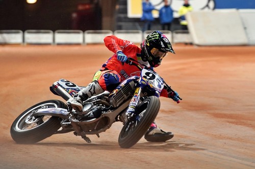 ¡Frenético! JD Beach devuelve la victoria a EE.UU. en el Superprestigio 2017 con podio de Ferrán Cardús