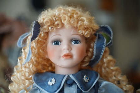 Canciones populares infantiles: 'Tengo una muñeca vestida de azul'
