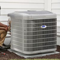 Ponerle batería al aire acondicionado: el invento americano para no gastar electricidad cuando está en su precio más alto