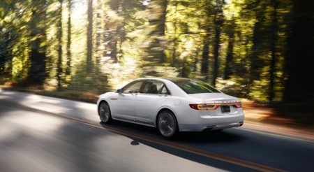 17lincolncontinental 04 Hr